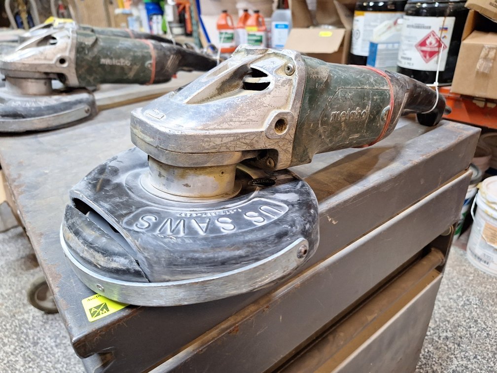Metabo W24-180 MVT 7" Angle Grinder