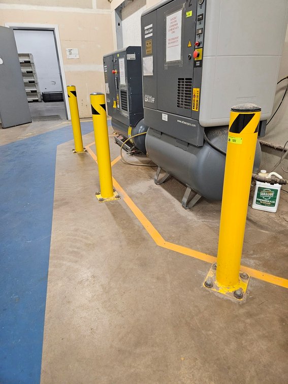 4 Floor Mounted 36" Posts