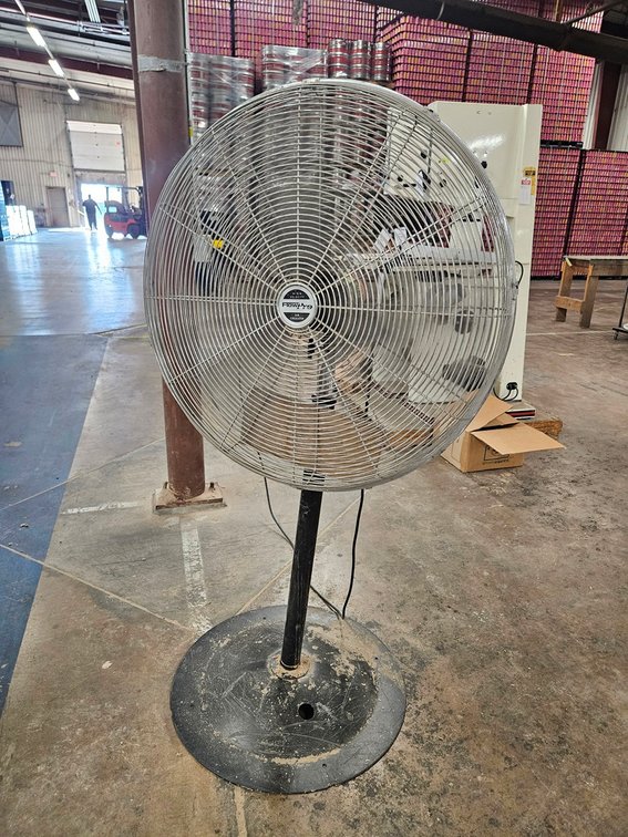 Flow Pro 32" Pedestal Fan