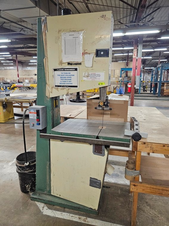 Centauro Bandsaw, Model 600 CO, 3 PH, Extra Blades