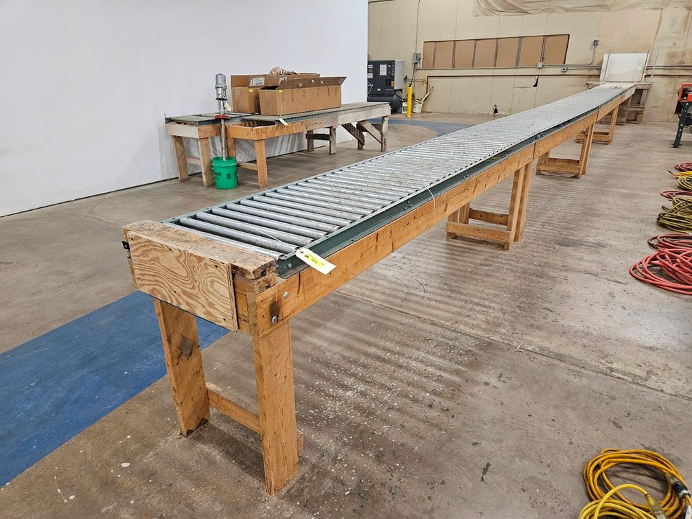 Roller Conveyor, 40'x24"x35", Wood Table