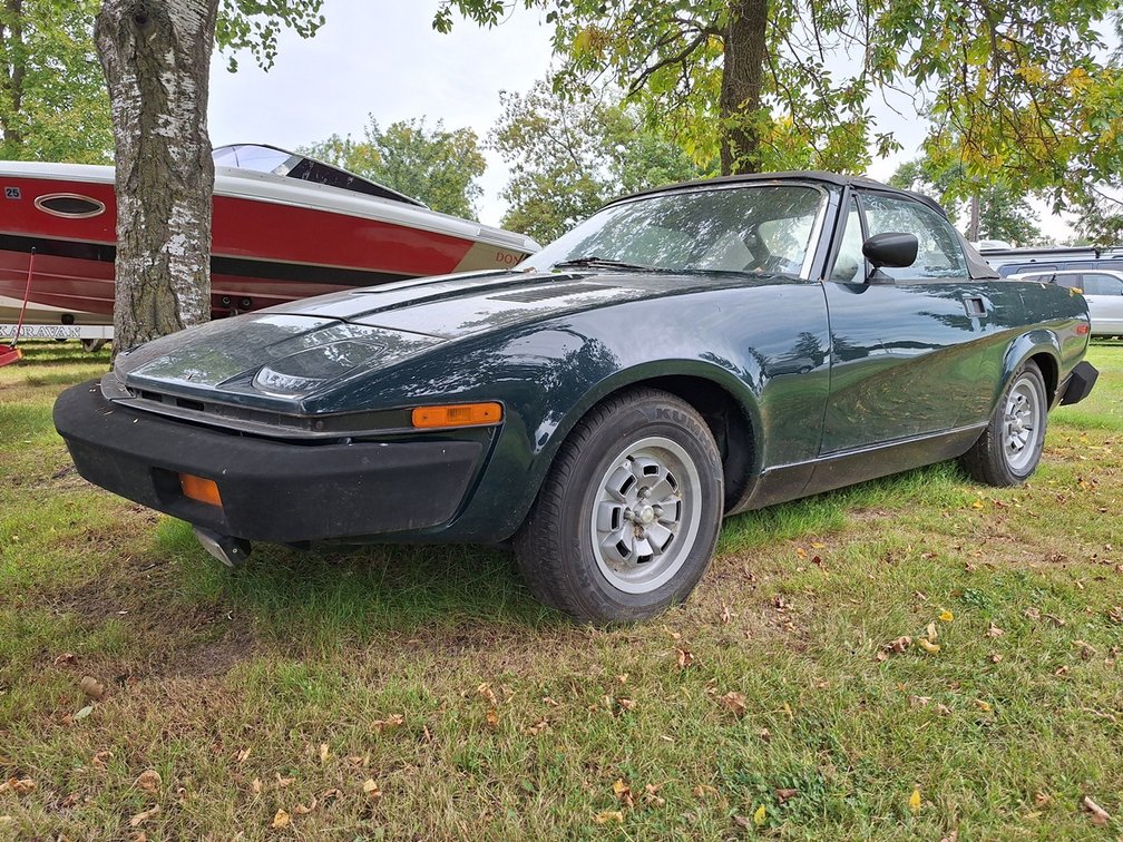 1980 Triumph TR-7 2-Door Convertible Car