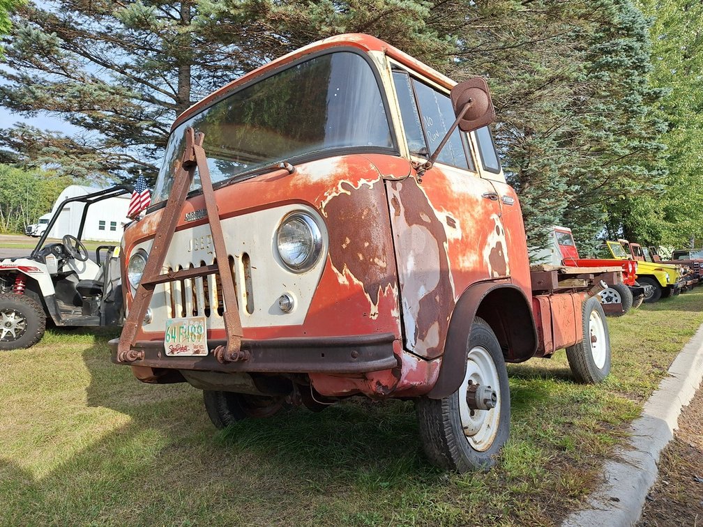 1960 Jeep FC-150 Flatbed Truck