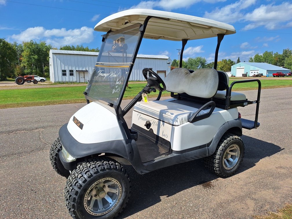 Club Car Golf Cart, Gas Engine, Serial PR1241-321528