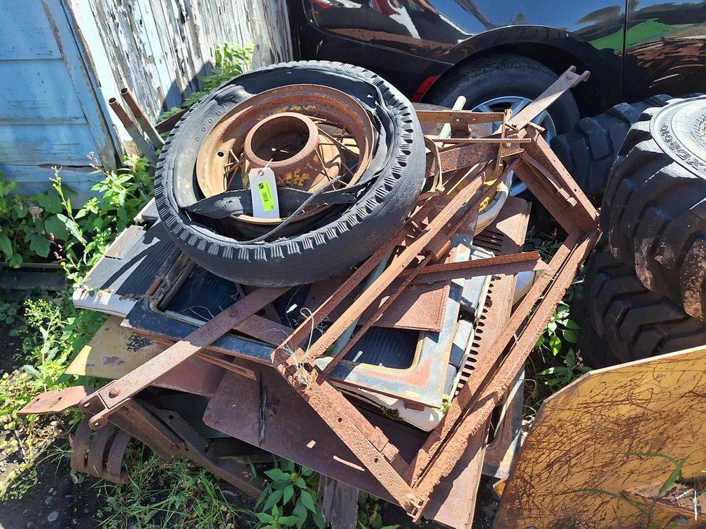 Assorted Vintage Car Parts