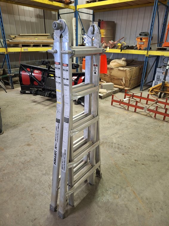 Keller Aluminum Expandable Step Ladder