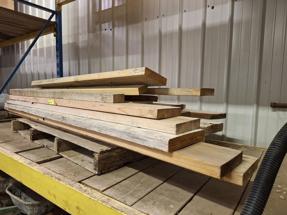 Pallet Assorted Lumber, 2x4s, 2x8s