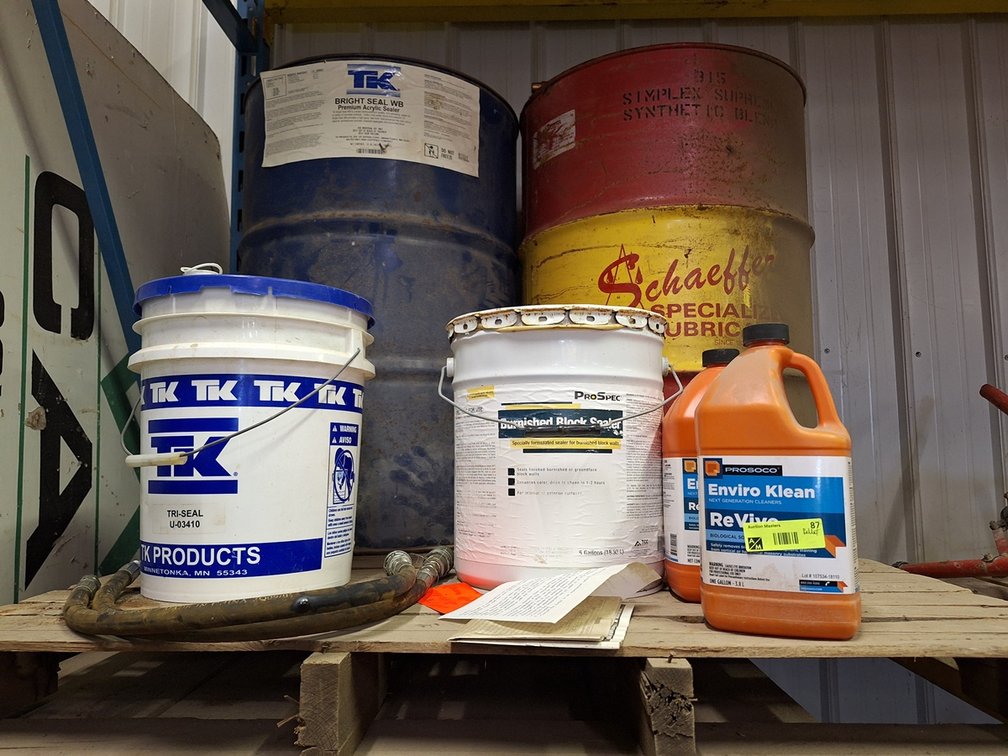 Pallet Assorted, Lubricants, More