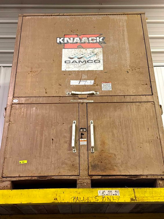 Knaack 3-Door Gang Box, 60"x48"x84"