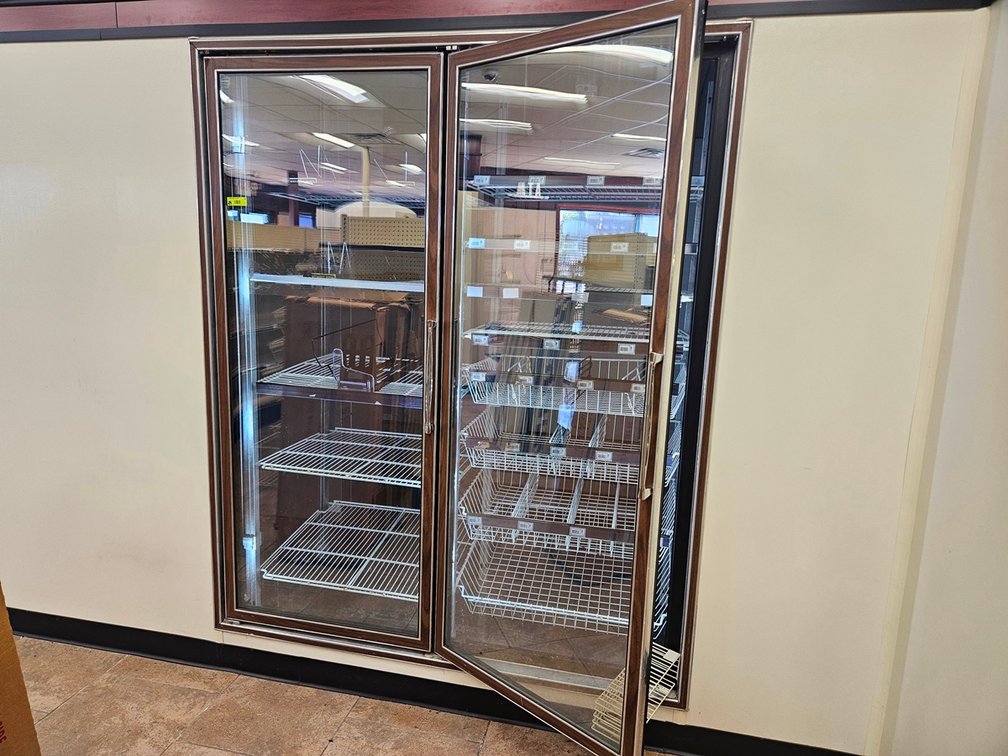 US Cooler 2 Glass Door Walk In Freezer with Floor, Access Door, Approx. 15'x10'x88", Compressor 3 PH (Ground Level)