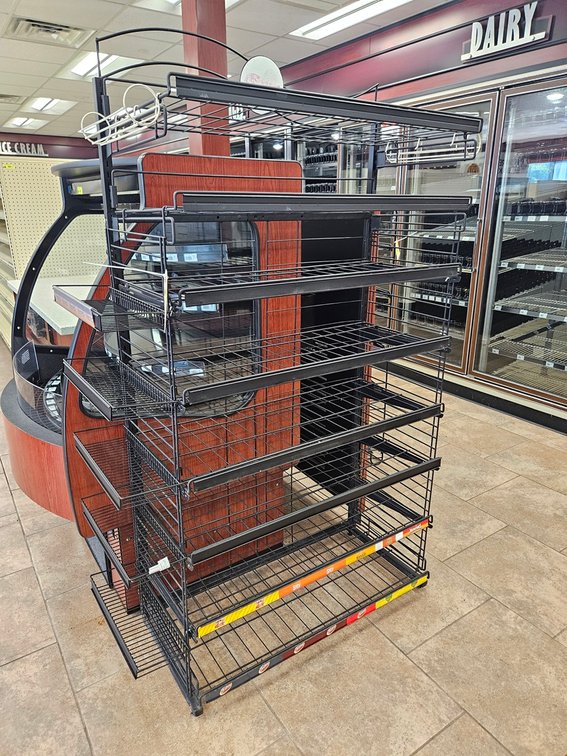 Metal 8 Tier Retail Shelf, 37"x17"x66"