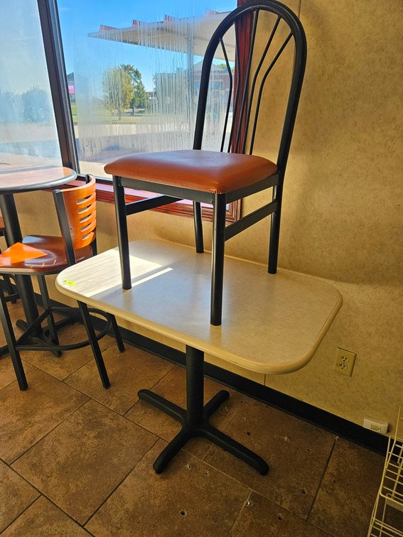Dining Table 40"x24"x31", Padded Chair