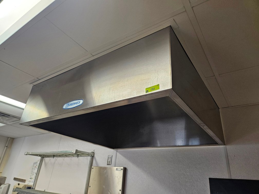 Greenheck SS Exhaust Hood, Model G0-49.00-S, 48"x45"x24" with Rooftop Exhaust Fan