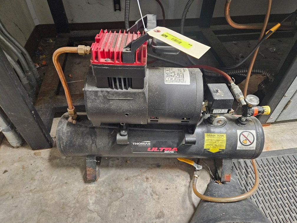 Thomas Ultra Air-Pac Air Compressor, 3 Gallon, 100 PSI, 115V