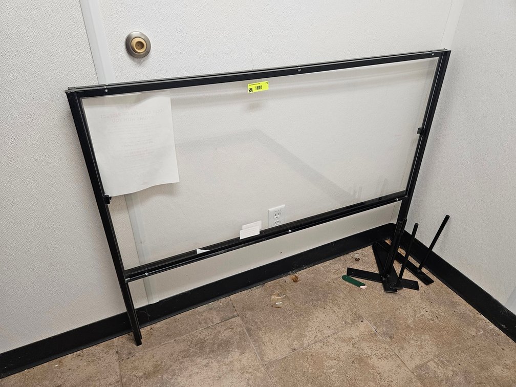 Metal/Plexi Sneeze Guard