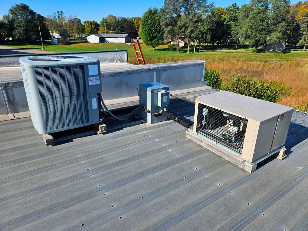 Rooftop HVAC Units, 3 Daikin Units 3 PH and 2 Heatcraft Compressors 3 PH