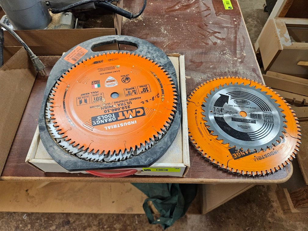 Assorted Saw Blades, 7.25" to 10"