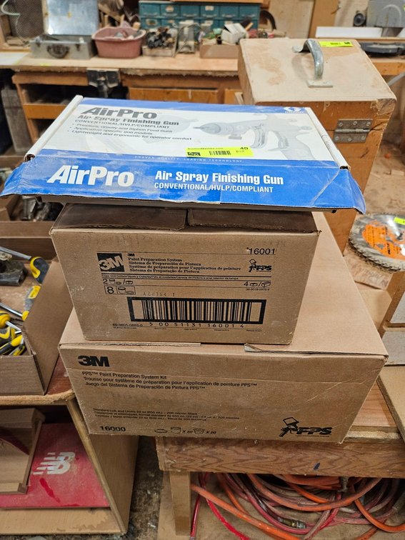 Air Pro Finishing Gun with Assorted 3M Supplies