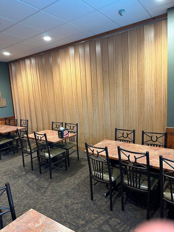 Accordion wall divider