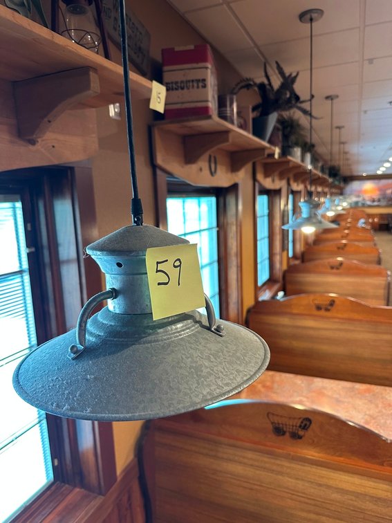 Twelve Over-booth hanging lights