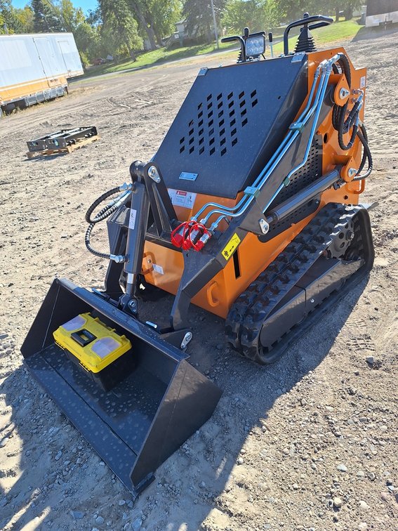 2025 LandHero Mini Skid Steer Loader, 23 HP, Unused