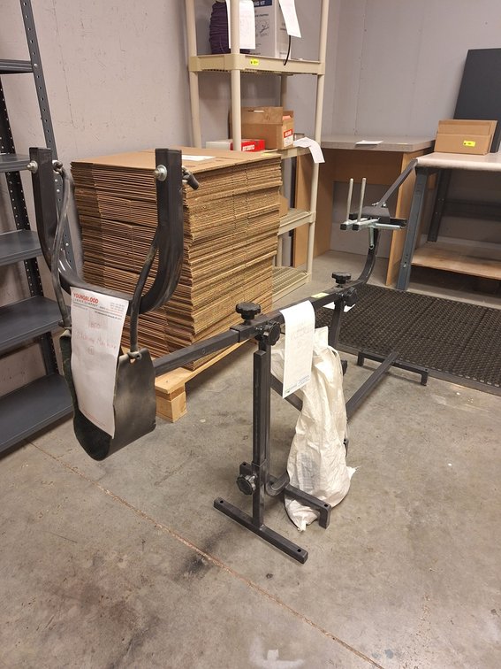 Manual Pitching Machine