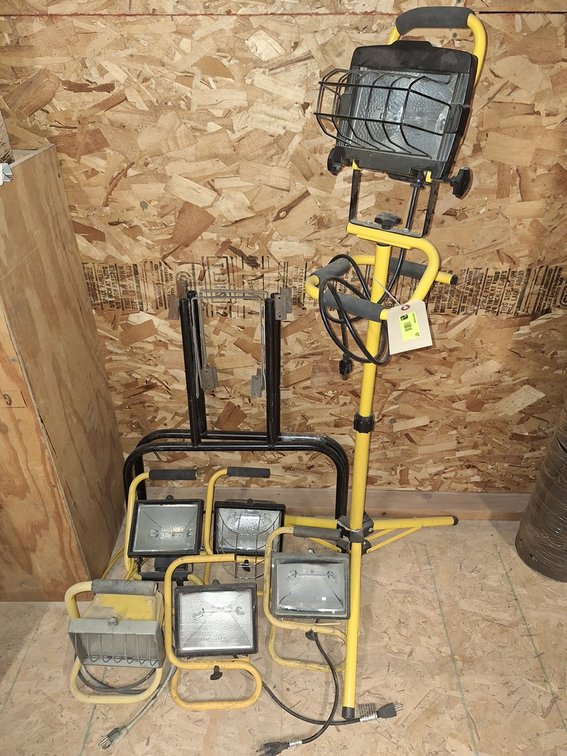 6 Assorted Work Lights and Stands