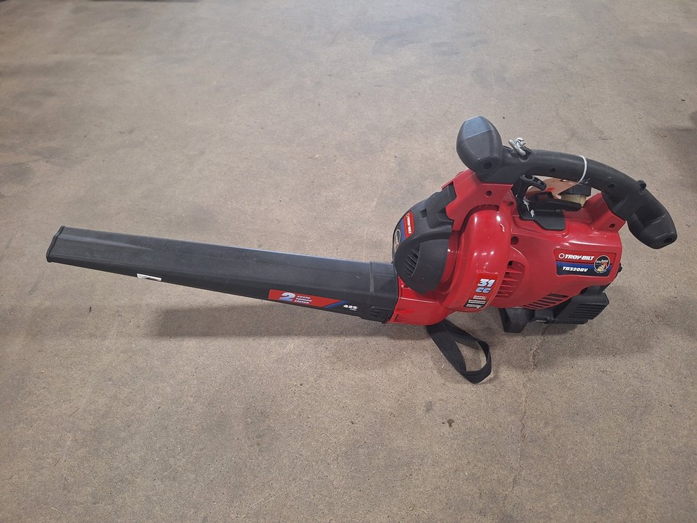Troy Bilt Gas Blower/Vac, Model TB320BU