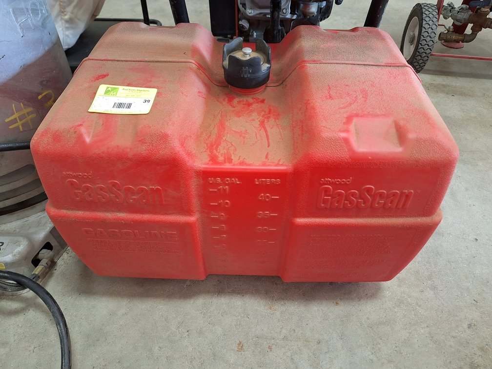 Attwood 11 GAL Gas Can, 20"x14"13"