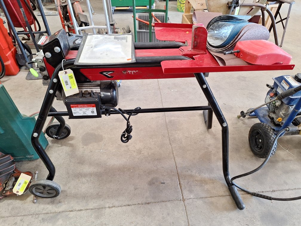 Earthquake Log Splitter, Model W500, 49.5"x33.5"x36.5"