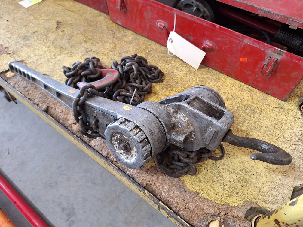 Tug-It 1.5TON Chain Come-a-Long with 10' Chain
