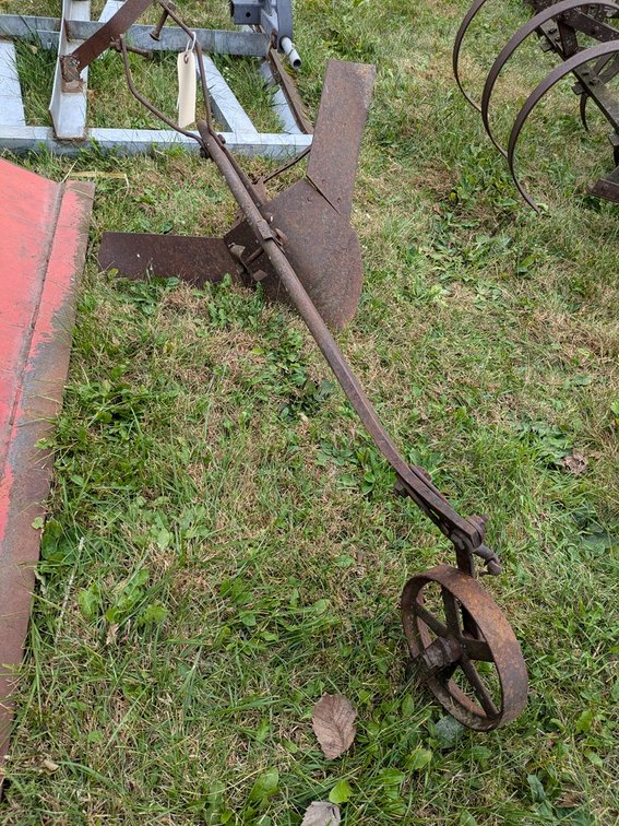 Metal Till/Plow, 32"