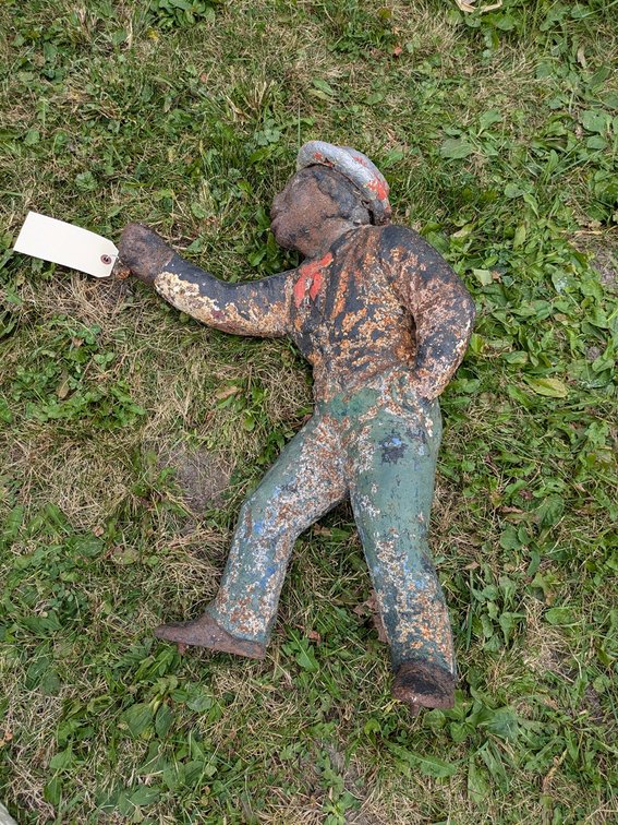 Metal Lawn Decor, Approx. 28" Tall