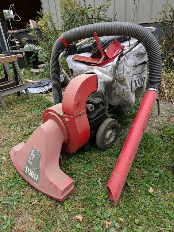 Toro 5 HP Vacuum Blower, Self-Propelled with Hose and Accessories