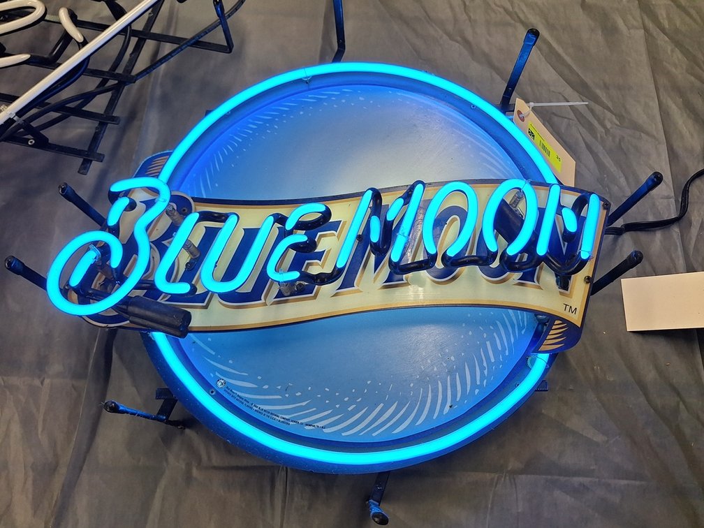 Blue Moon Neon Sign, Great Condition, 22"x20"