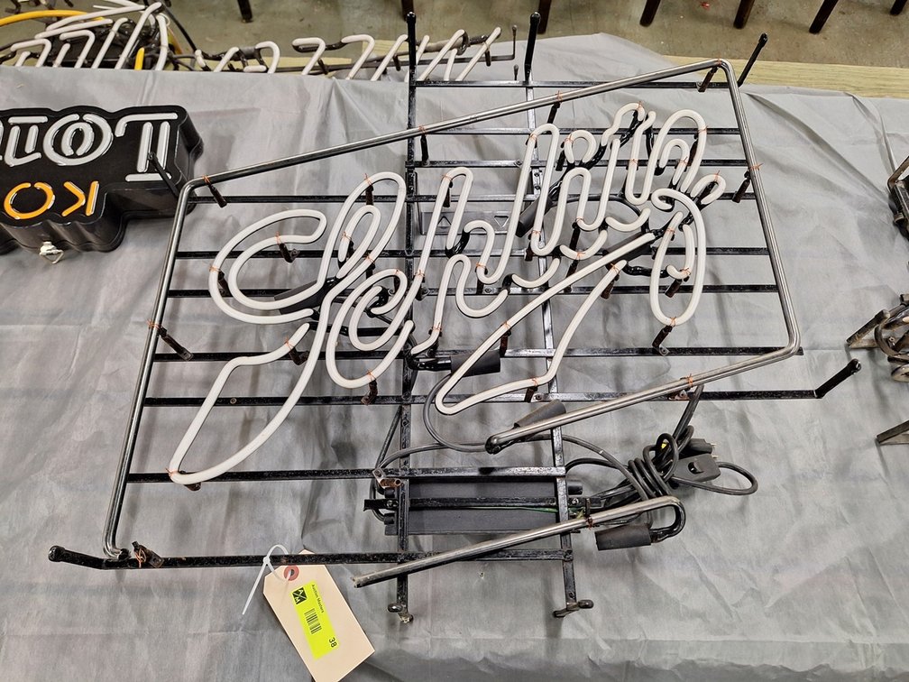 Schlitz Neon Sign, 28"x27", Needs repair