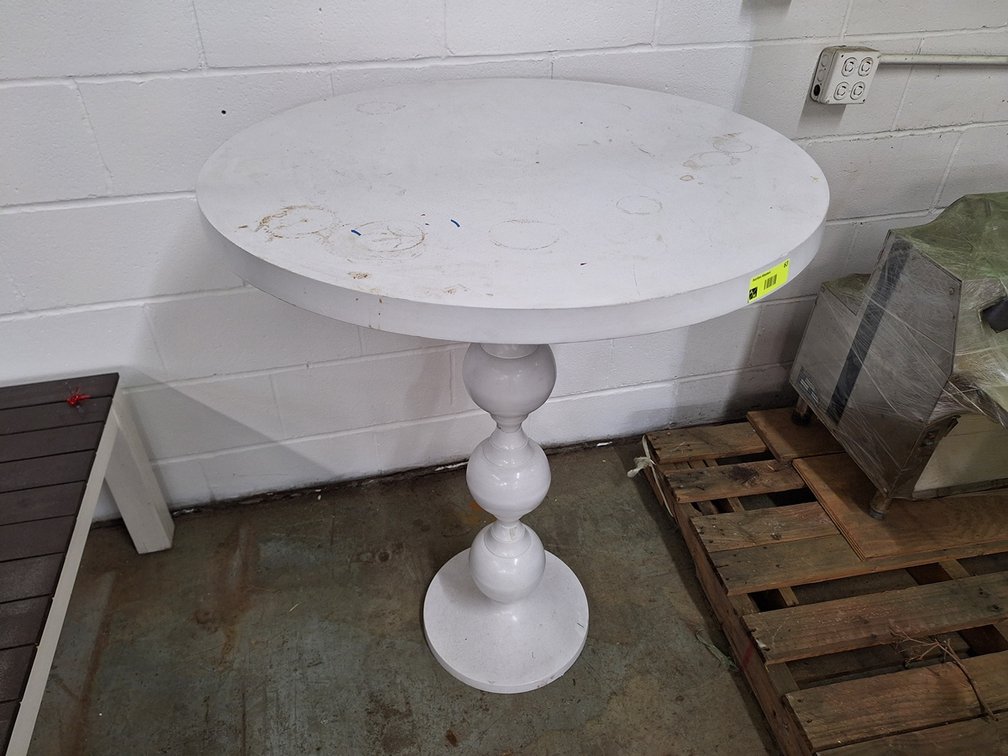 Metal Pedestal Table, 31"x40"
