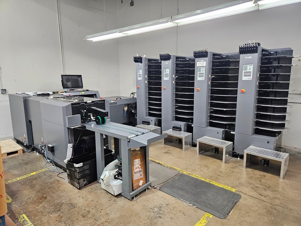 Duplo System: DBMS-F2 Folder, DBMS-T Trimmer, DBMS-S Stitcher, DKT-200 Trimmer, DSC-10/60i Collator, PC Controller, Manuals