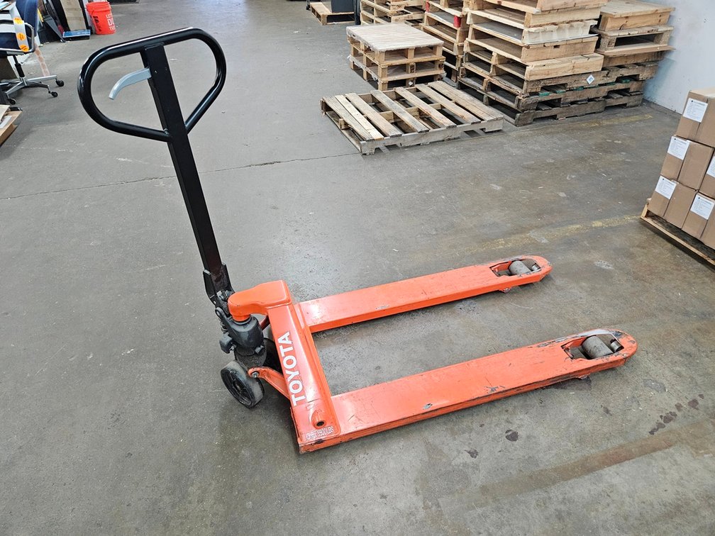 Toyota Pallet Jack, 5500 Lb. Capacity