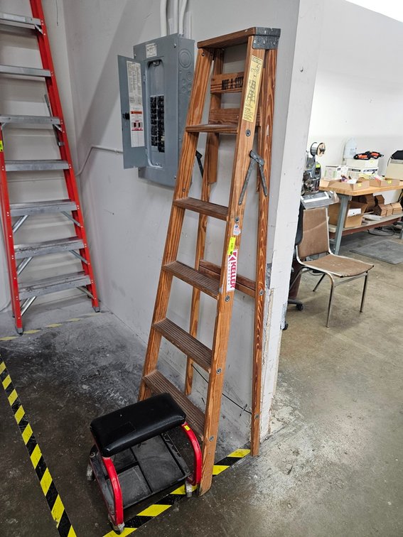 Wood 6' Step Ladder, Creeper Stool