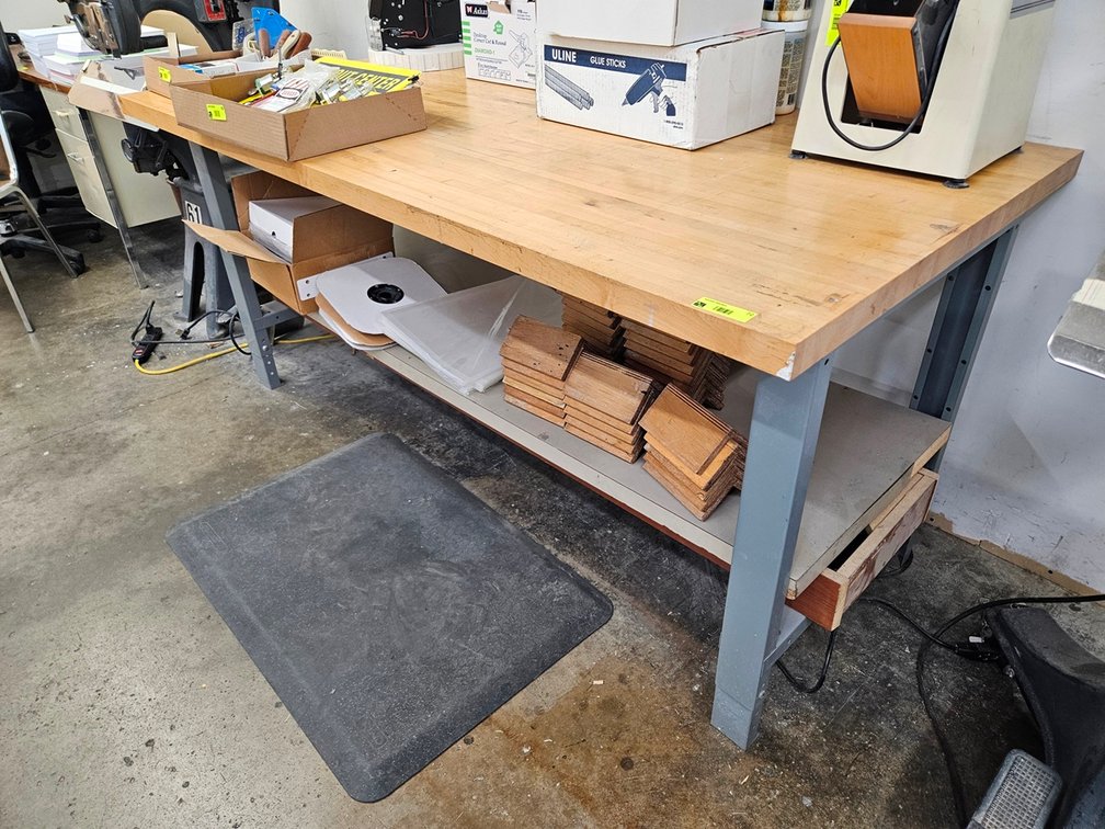 Wood/Metal Work Bench, 72"x36"x33"