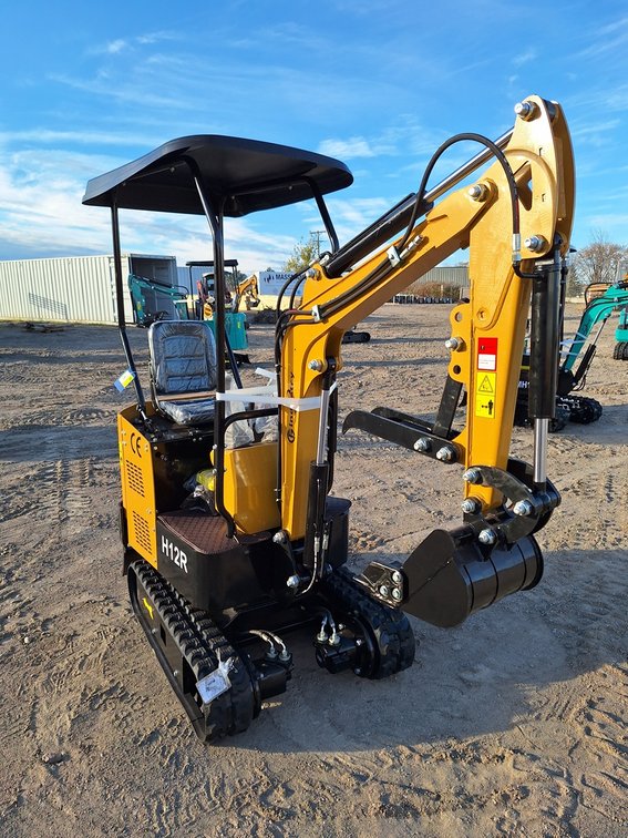 2025 CFG Mini Excavator, Model H12R