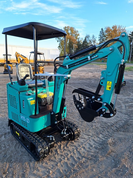 2025 CFG Mini Excavator, Model H15-(Z)