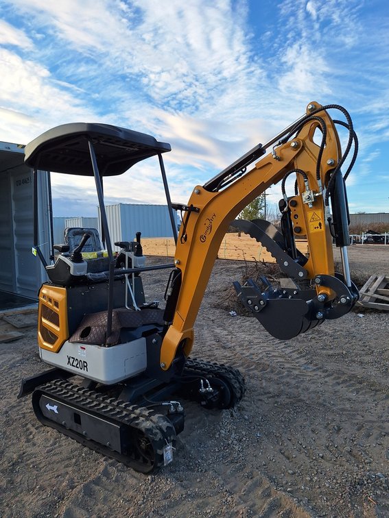 2025 CFG Mini Excavator, Model XZ20R