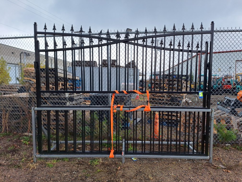 2025 IR 5.8M Iron Gate, Unused