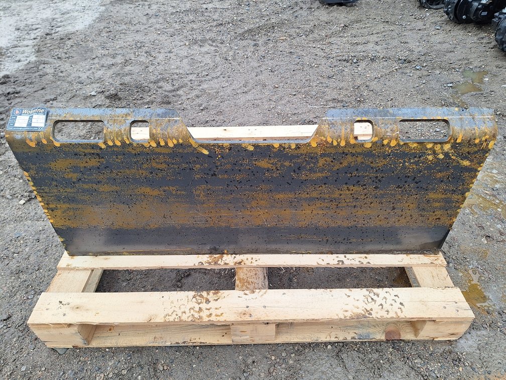 2025 Wolverine YINTATECH 1/2" Universal Quick Attach Mount Plate, Model QMP2-16-12T, Unused, Weight: 125 lb, Outside Width: 45.67", Inside Width: 44.65", Length: 18.74". Thickness: 1/2"