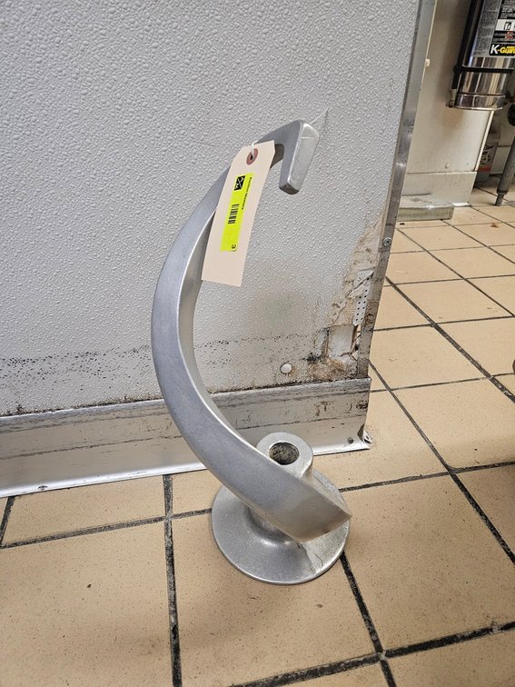 60 Qt Hook