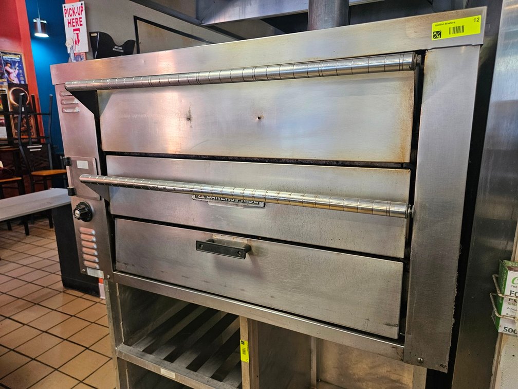 Bakers Pride 2 Door Stone Pizza Oven, Model GP-61, Nat. Gas, 42"x31"x25"