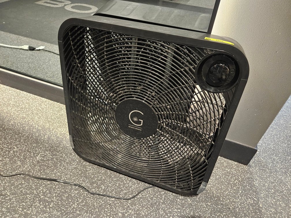 Genesis Design Box Fan, 21"x21"