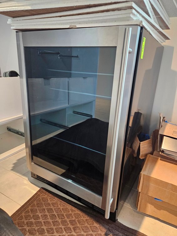 Undercounter Refrigerator, Needs Recharging, 24"x22"x34"